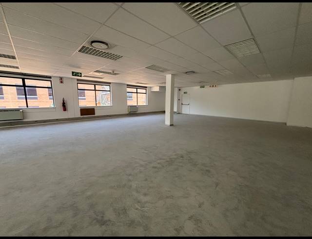 346M² OFFICE TO LET IN PLATTEKLOOF 3